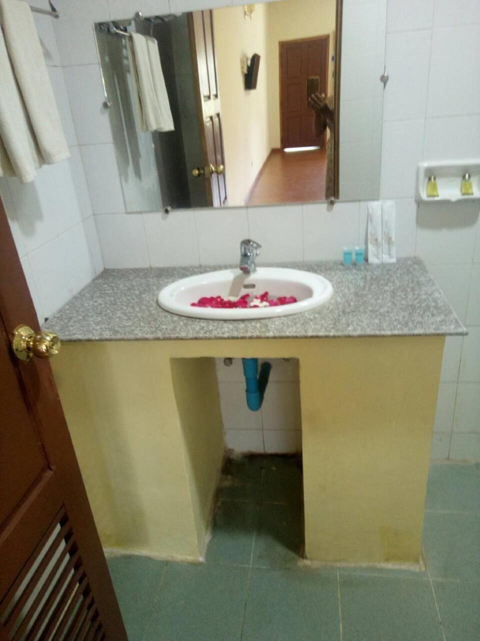 Diamond Popa Hotel Kyaukpadaung 外观 照片